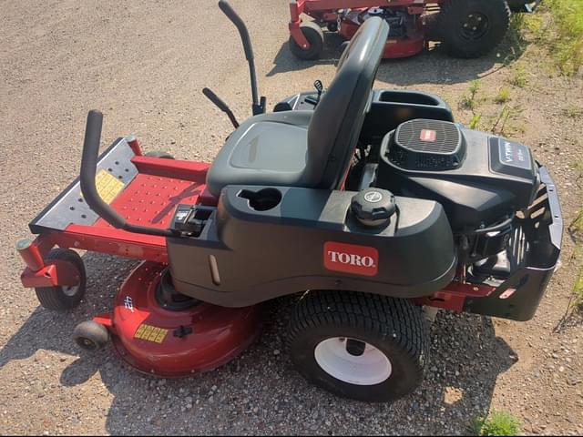 Image of Toro Timecutter SS4225 equipment image 4