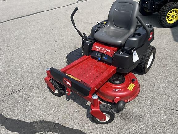 Image of Toro Timecutter SS4225 equipment image 1