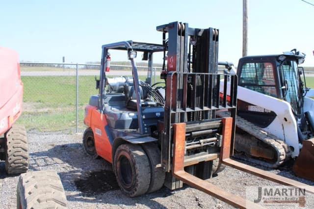 Image of Toyota 8FG35U equipment image 1