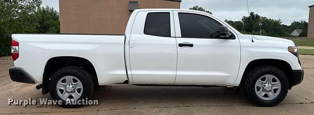 Image of Toyota Tundra equipment image 3