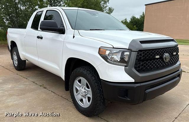 Image of Toyota Tundra equipment image 2