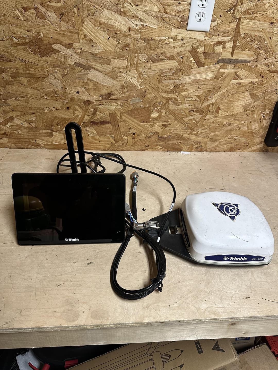 Image of Trimble GFX-750 Primary image