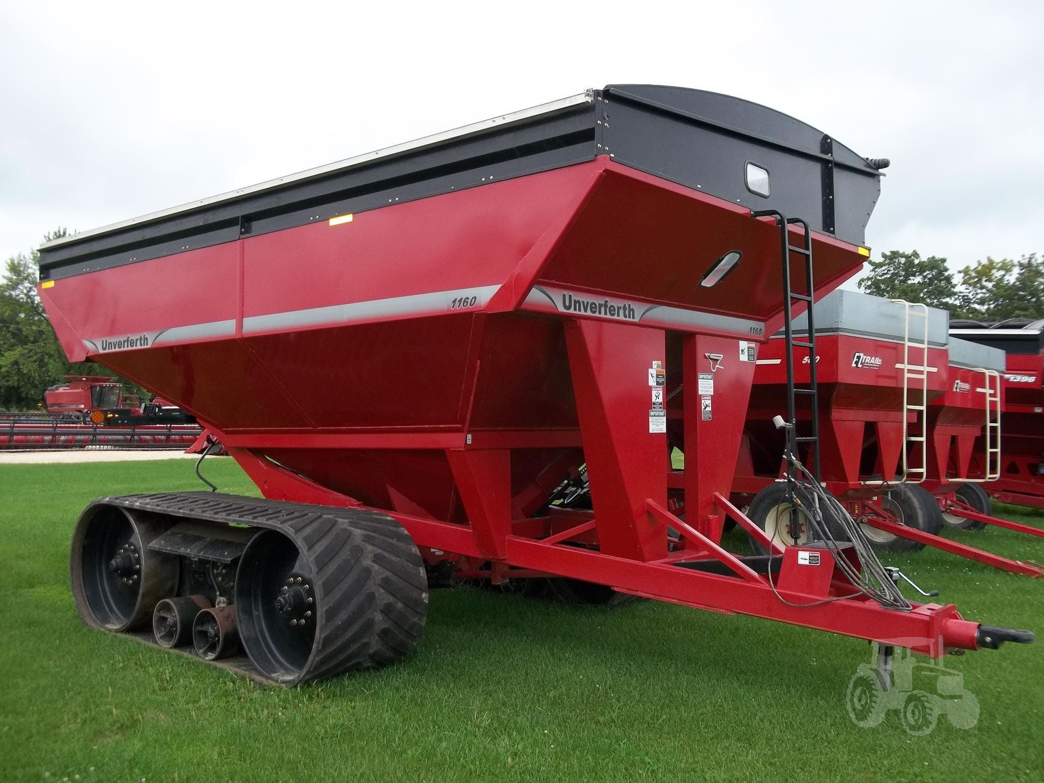 2019 Unverferth 1160 Equipment Image0