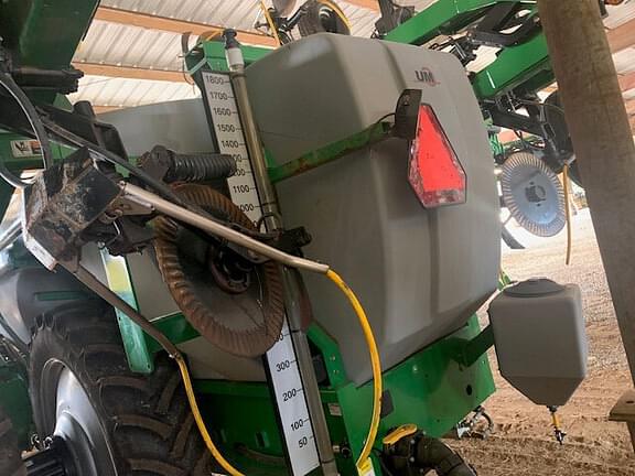 Image of Unverferth Nutrimax 1800 equipment image 2