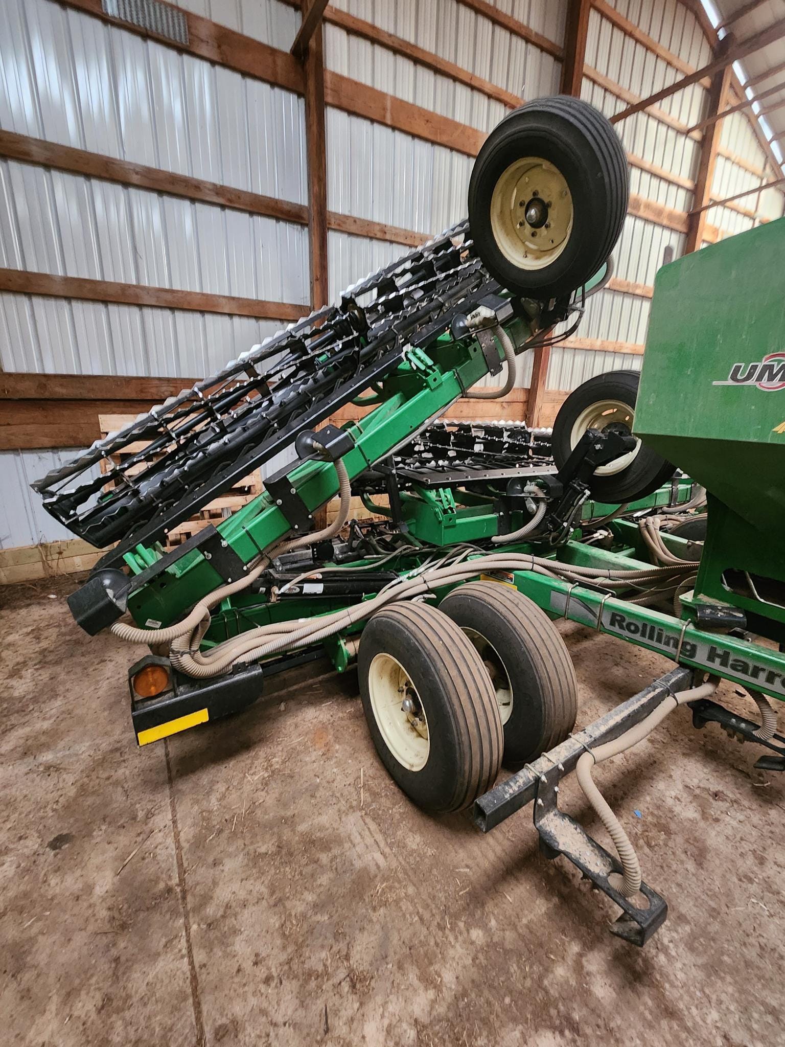 2019 Unverferth 1245D Equipment Image0