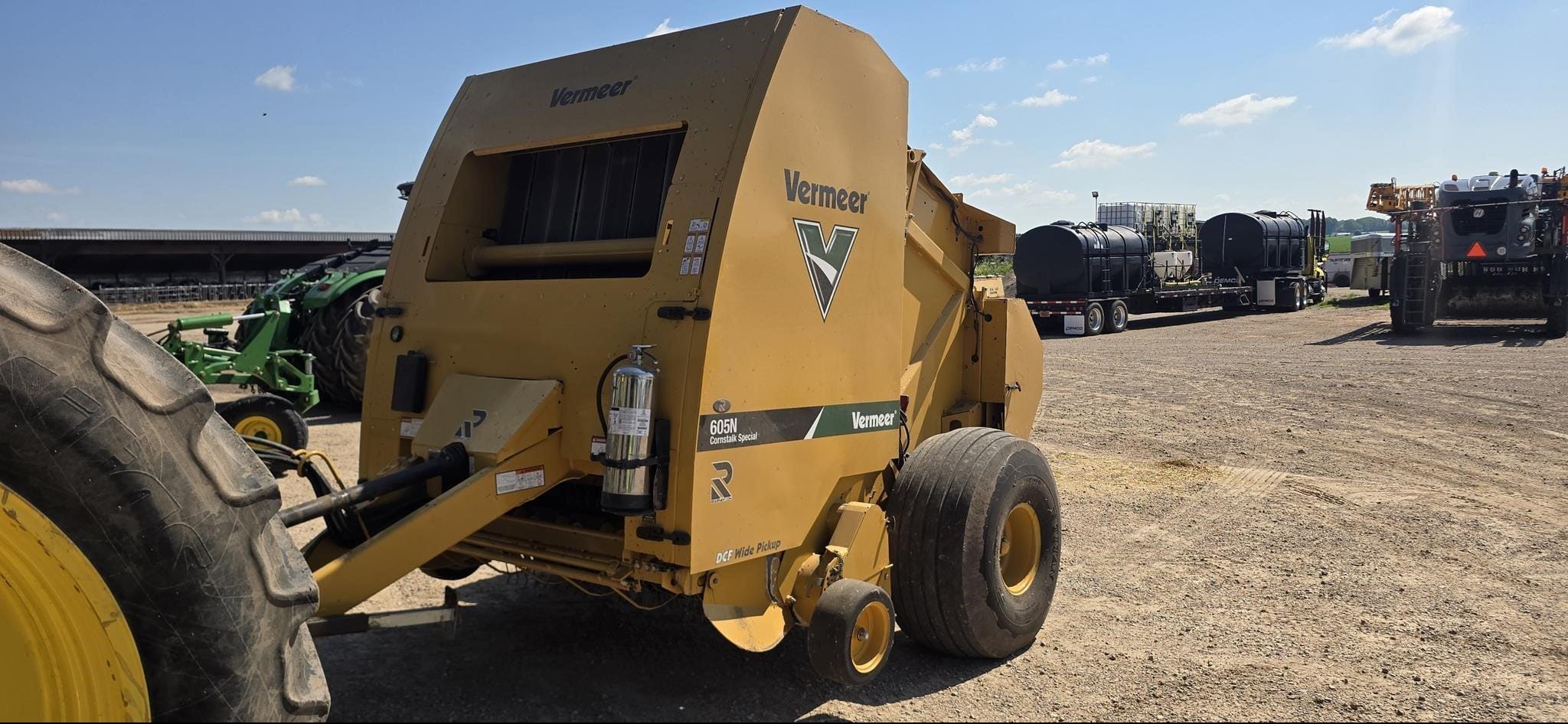 2019 Vermeer 605N Cornstalk Special Equipment Image0