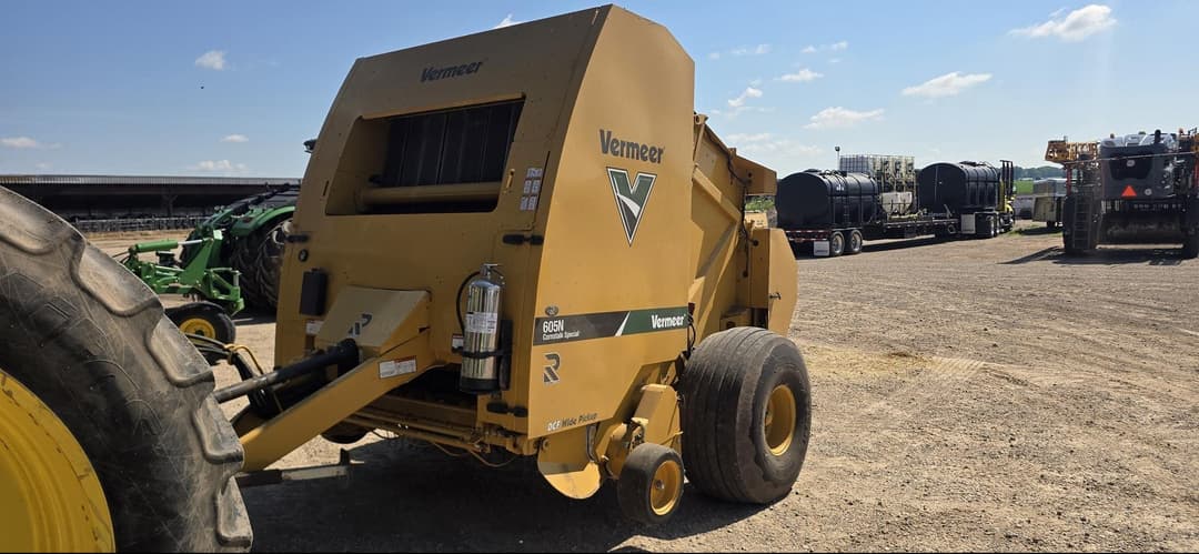 Image of Vermeer 605N Cornstalk Special Primary image