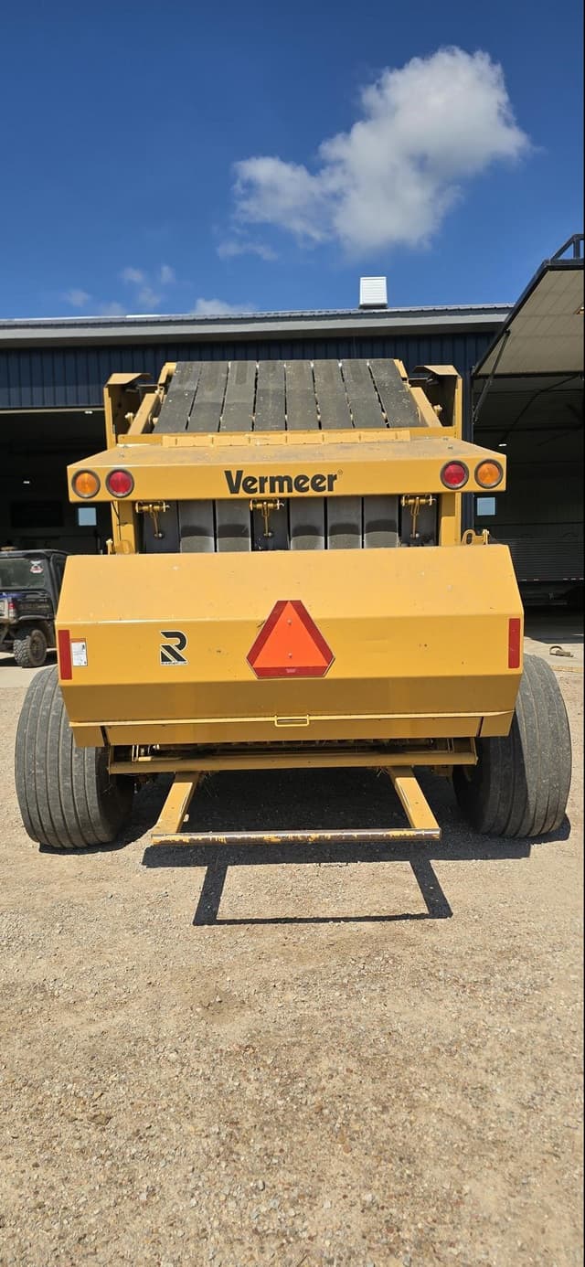 Image of Vermeer 605N Cornstalk Special equipment image 3