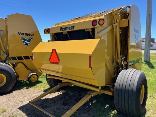 Image of Vermeer 605N Cornstalk Special equipment image 3