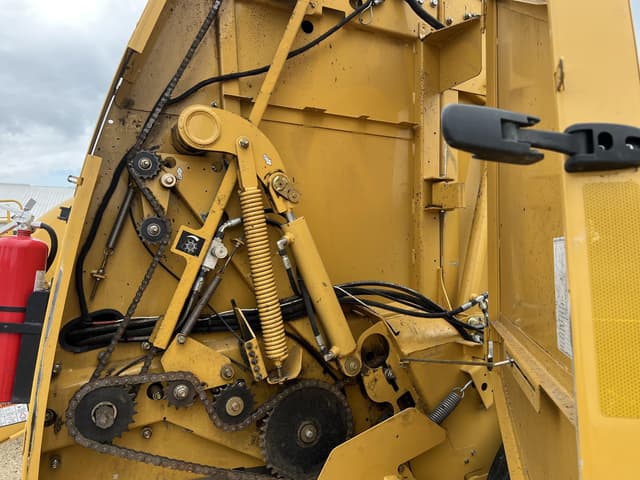 Image of Vermeer 605N Select Silage equipment image 4