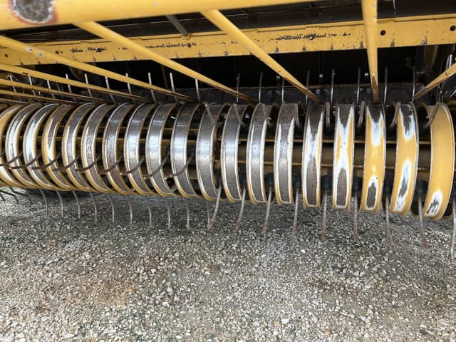 Image of Vermeer 605N Select Silage equipment image 3