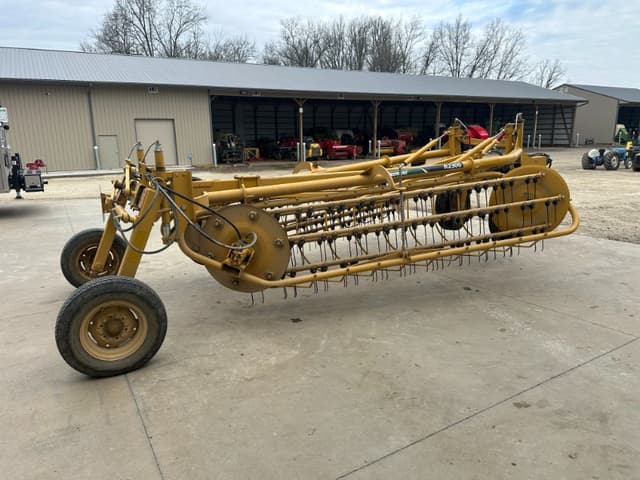 Image of Vermeer R2300 equipment image 4