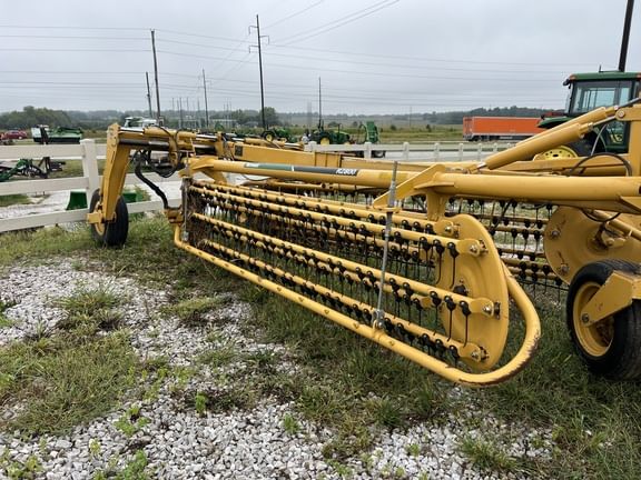 2019 Vermeer R2800 Equipment Image0