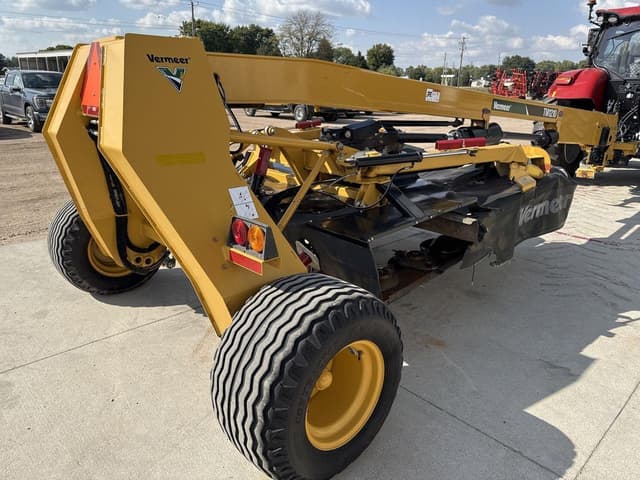 Image of Vermeer TM1210 equipment image 2