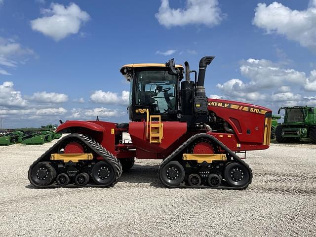 Image of Versatile 570DT equipment image 4