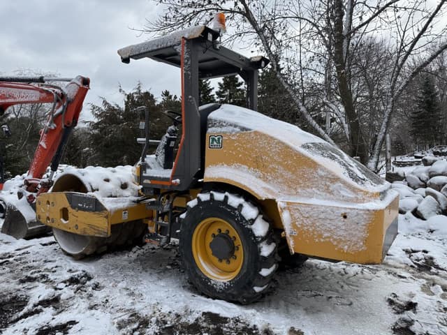 Image of Volvo SD75B equipment image 2