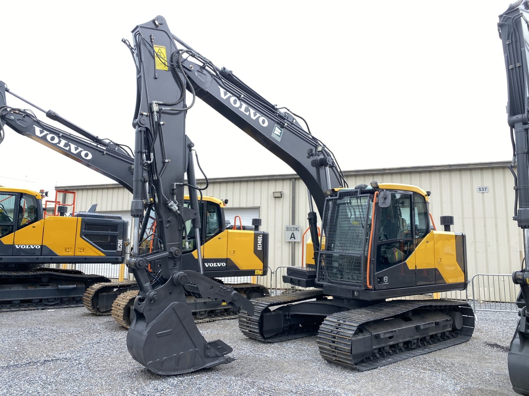 2019 Volvo EC140EL Equipment Image0