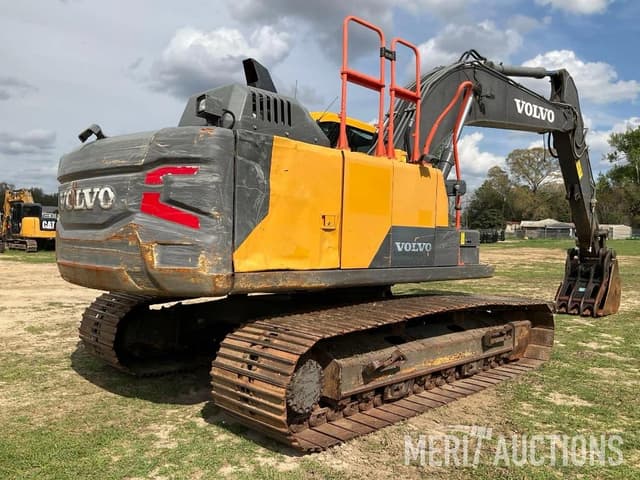 Image of Volvo EC200EL equipment image 4