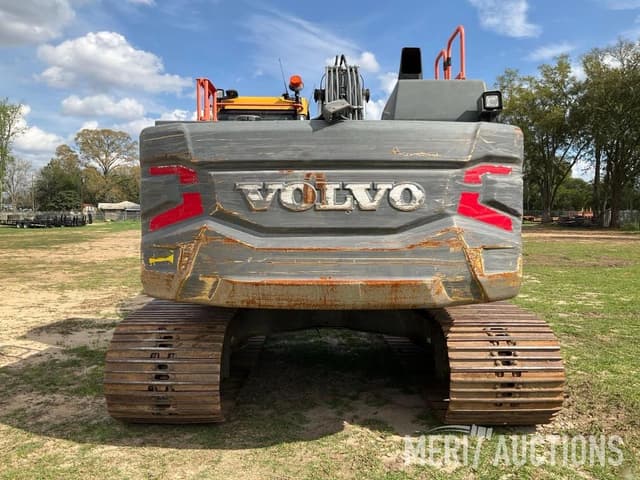 Image of Volvo EC200EL equipment image 3