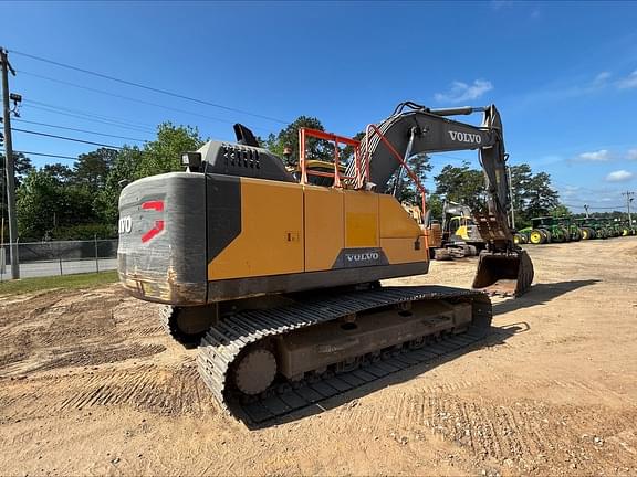 Image of Volvo EC220EL equipment image 2