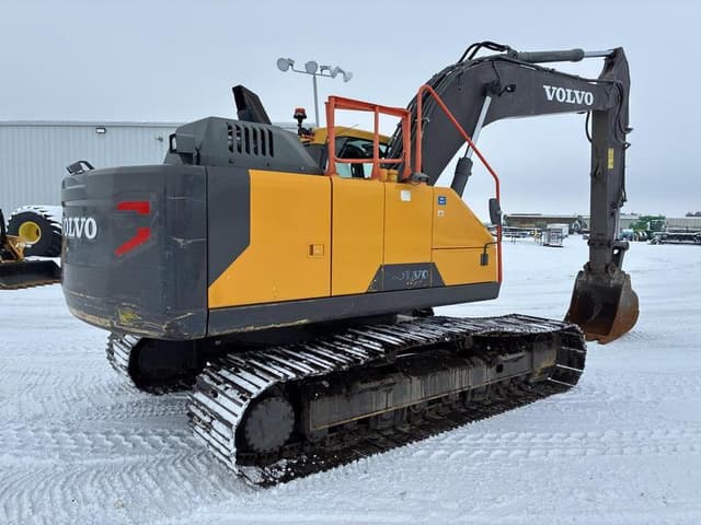 Image of Volvo EC220EL equipment image 4