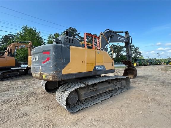 Image of Volvo EC220EL equipment image 2