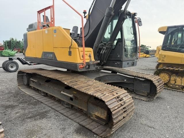 Image of Volvo EC220EL equipment image 3