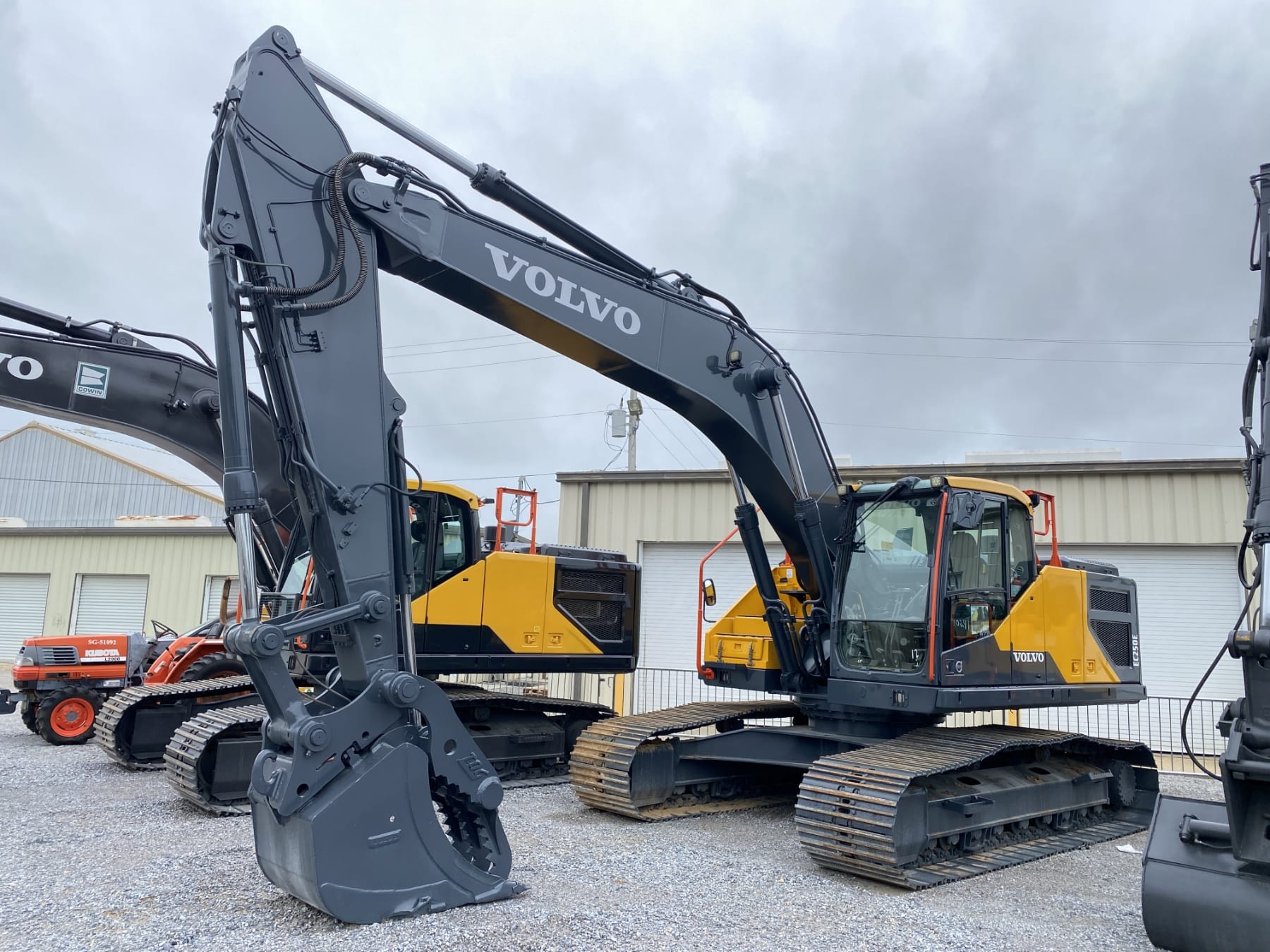 2019 Volvo EC250EL Equipment Image0
