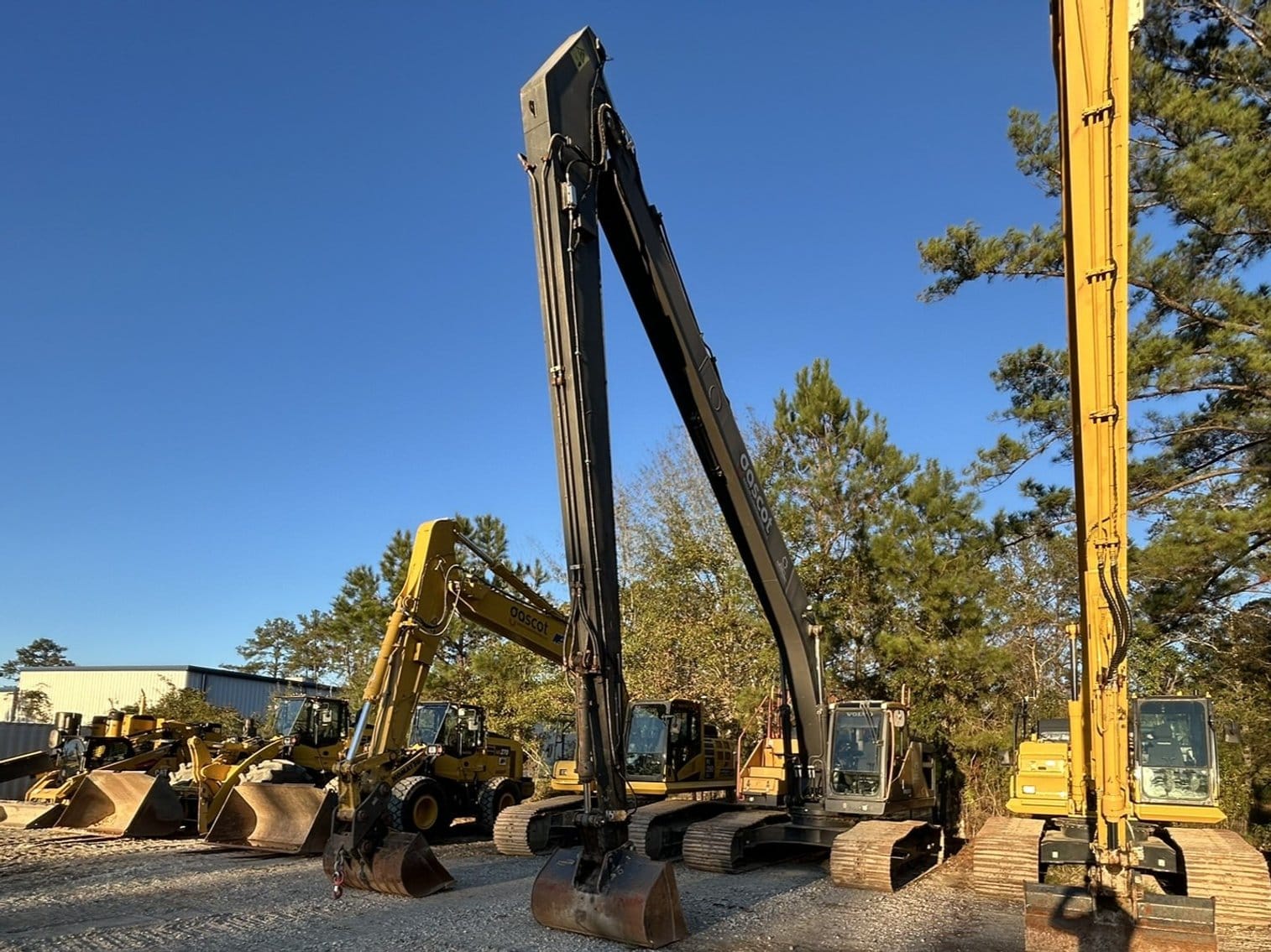2019 Volvo EC250ELR Equipment Image0