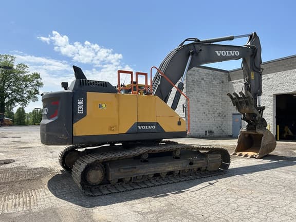 Image of Volvo EC300EL equipment image 2