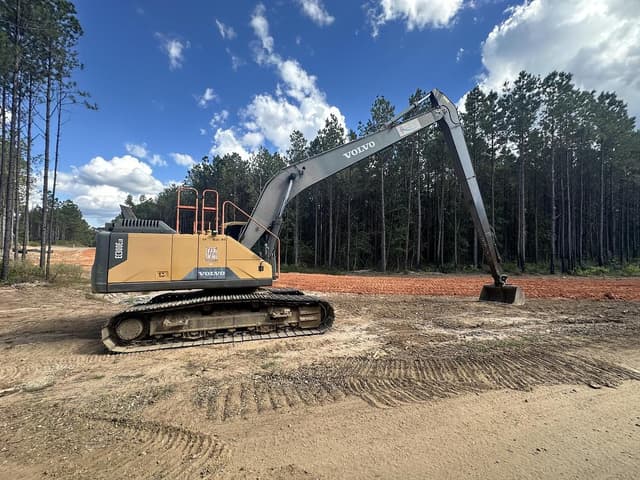 Image of Volvo EC300E-LR equipment image 1