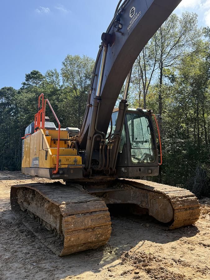 2019 Volvo EC350EL Equipment Image0