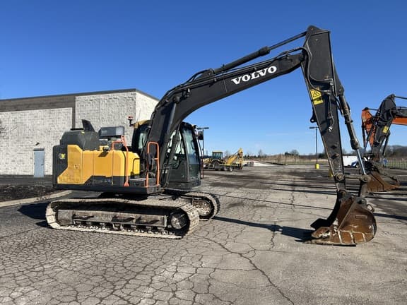 Image of Volvo EC140EL equipment image 3