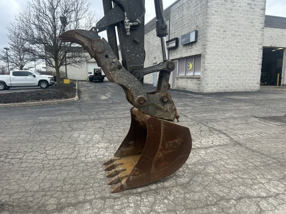 Image of Volvo ECR145EL equipment image 4