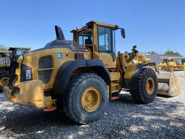 Image of Volvo L120H equipment image 2