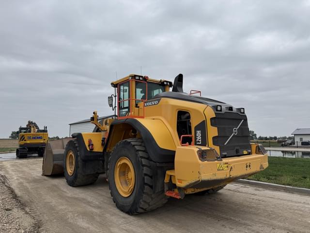 Image of Volvo L260H equipment image 3