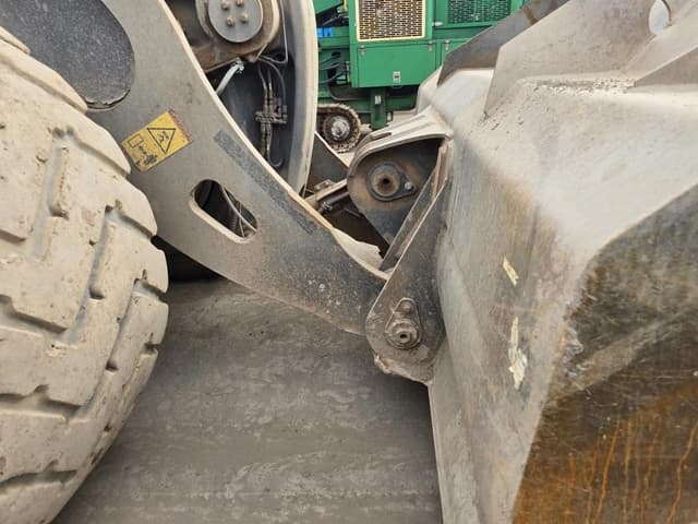 Image of Volvo L260H equipment image 4