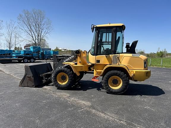 Image of Volvo L30G equipment image 1