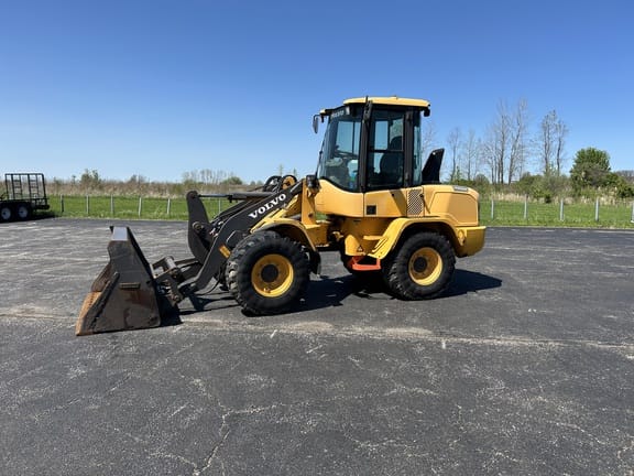 2019 Volvo L30G Equipment Image0