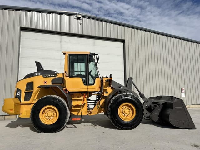 Image of Volvo L70H equipment image 3