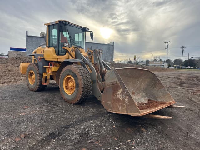Image of Volvo L70H equipment image 2