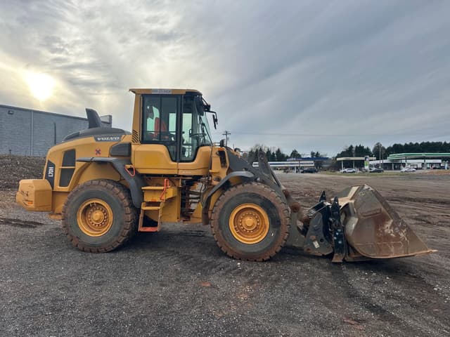Image of Volvo L70H equipment image 4