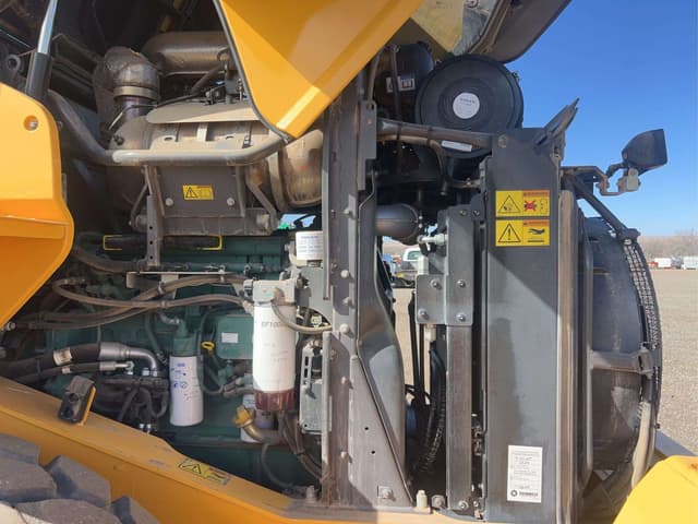 Image of Volvo L70H equipment image 4