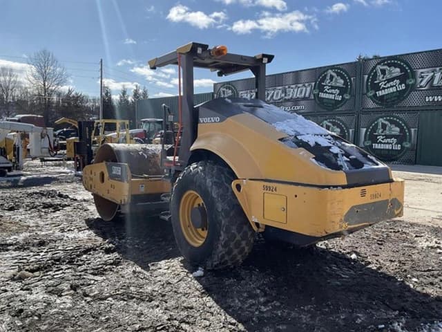 Image of Volvo SD115B equipment image 1