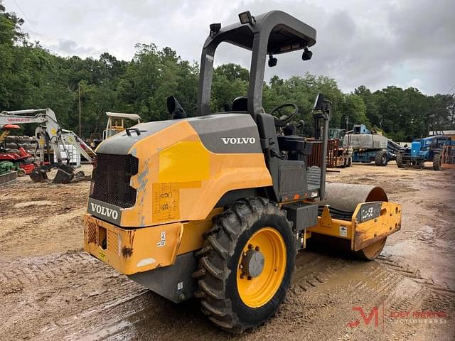 Image of Volvo SD45B equipment image 2