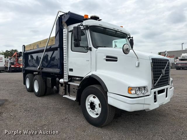 Image of Volvo VHD equipment image 2