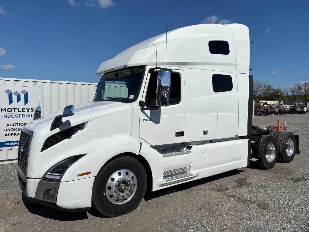2019 Volvo VNL 760 Equipment Image0