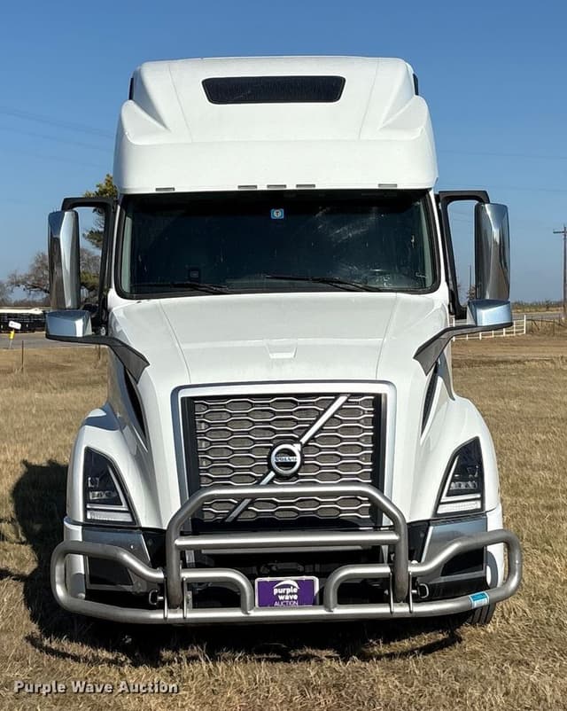 Image of Volvo VNL equipment image 1