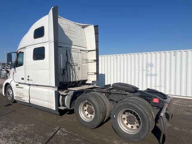 Image of Volvo VNL equipment image 1