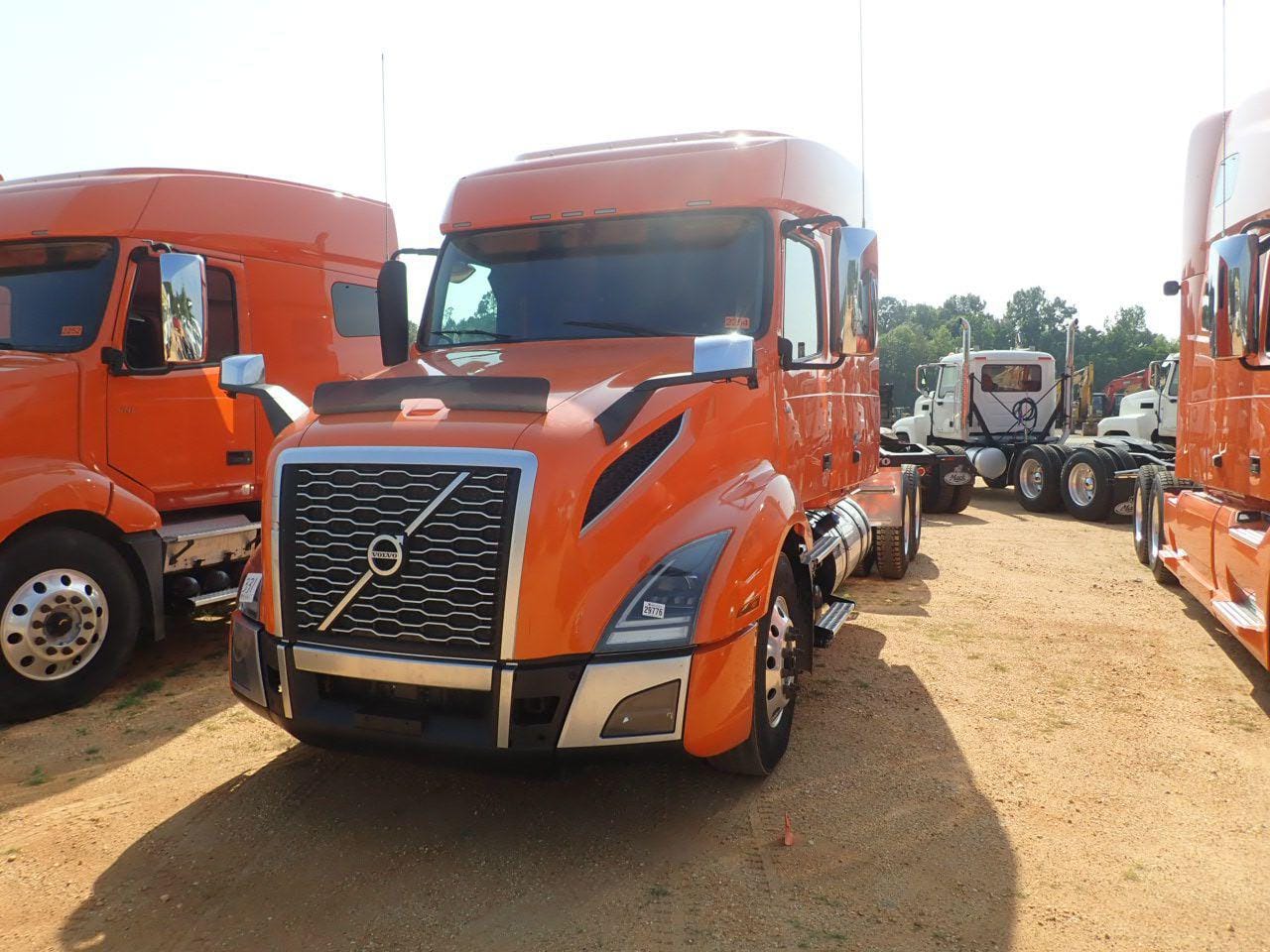 Main image Volvo VNL
